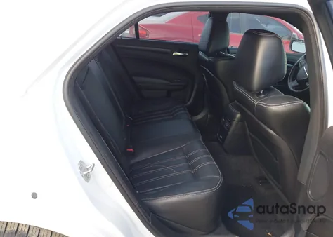 2016 Chrysler 300 300S z USA, uszkodzony, nr VIN 2C3CCAGGXGH182958